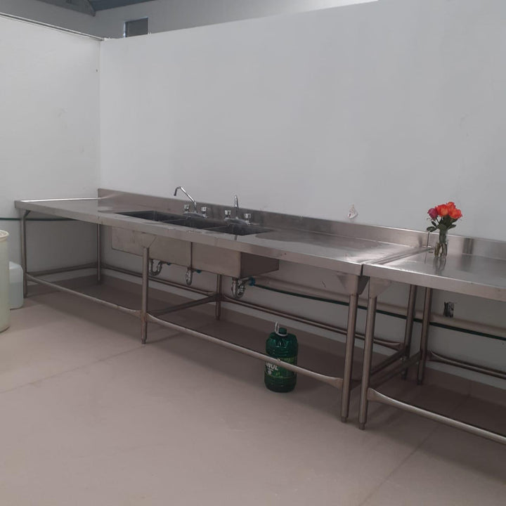 Acero inoxidable · Muever